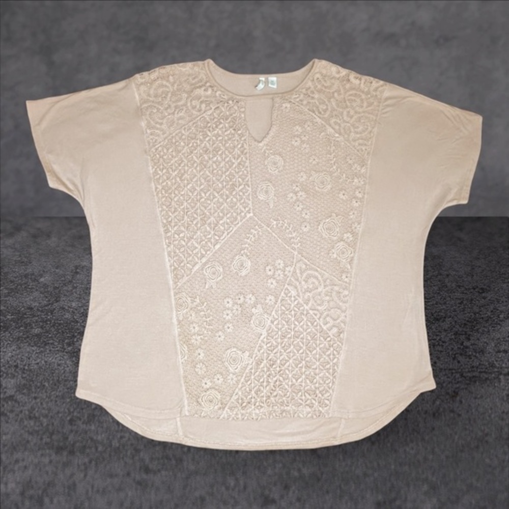 C EST. 1946 Crochet ￼Lace‎ Front Floral Peasant Top Size M